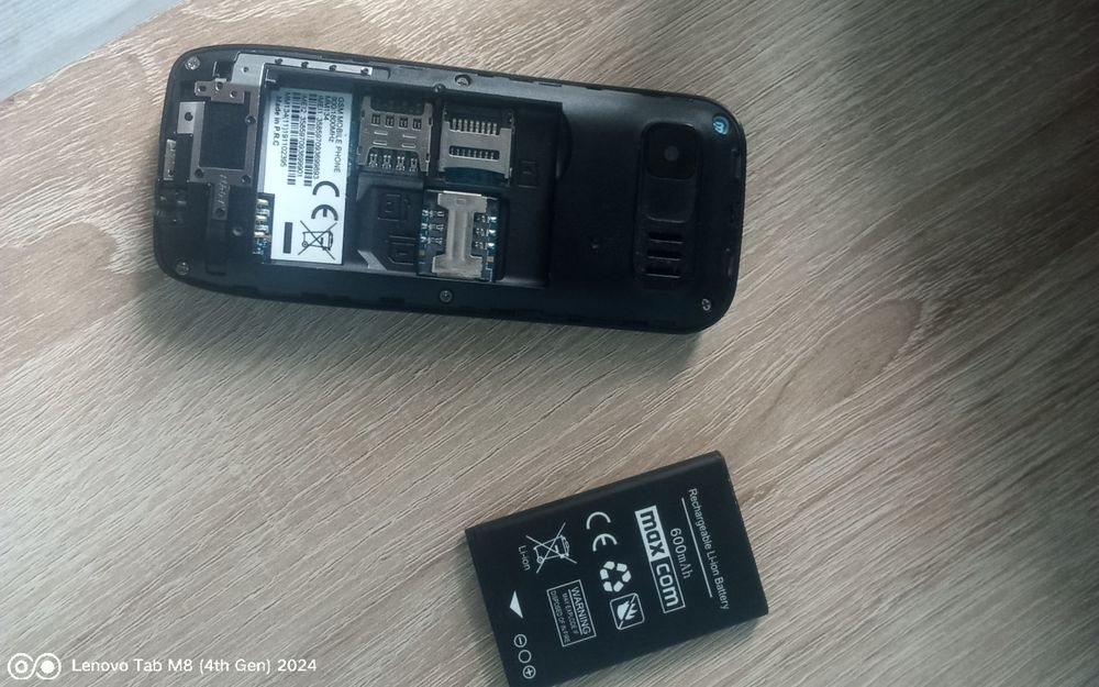 Maxcom MM134 .   .