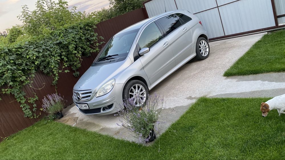 Mercedes Benz B-170