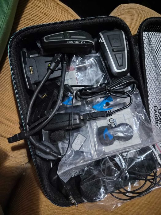 Intercomunicadores mota Scala Rider Q1 Teamset usados