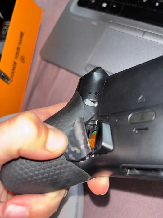Pad bezprzewodowy scuf Instinct Pro Steel USZKODZONY
