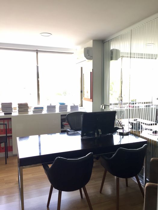 Arrenda-se AVIS - FOZ DOURO  sala em escritorio de  advogados