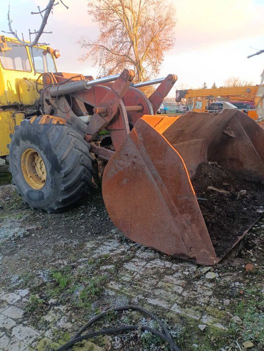 погрузчик навантажувач кун на кировец К 701 комплект ( установка )