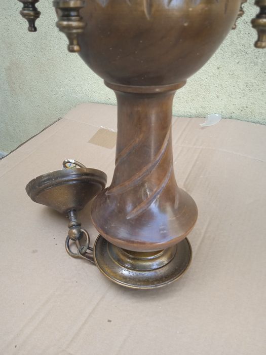 Candeeiro lustre em latão e madeira vintage