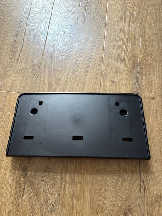 Номерна панель для американського номеру Audi