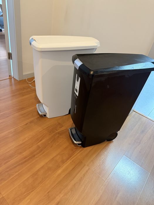 Lixeira 40L / como nova.