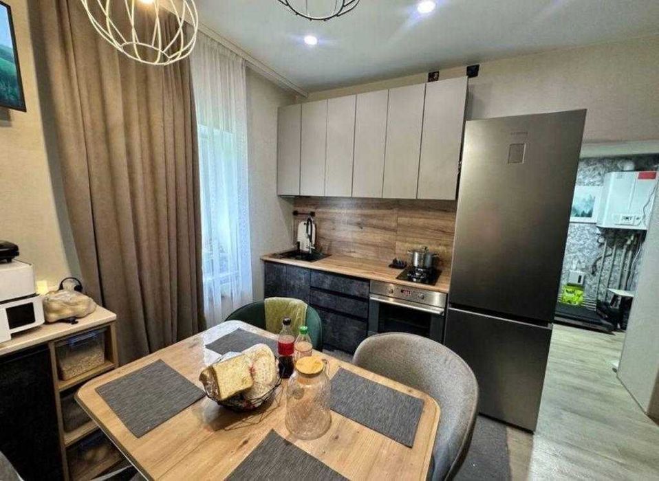 У продажу будинок на дві кімнати