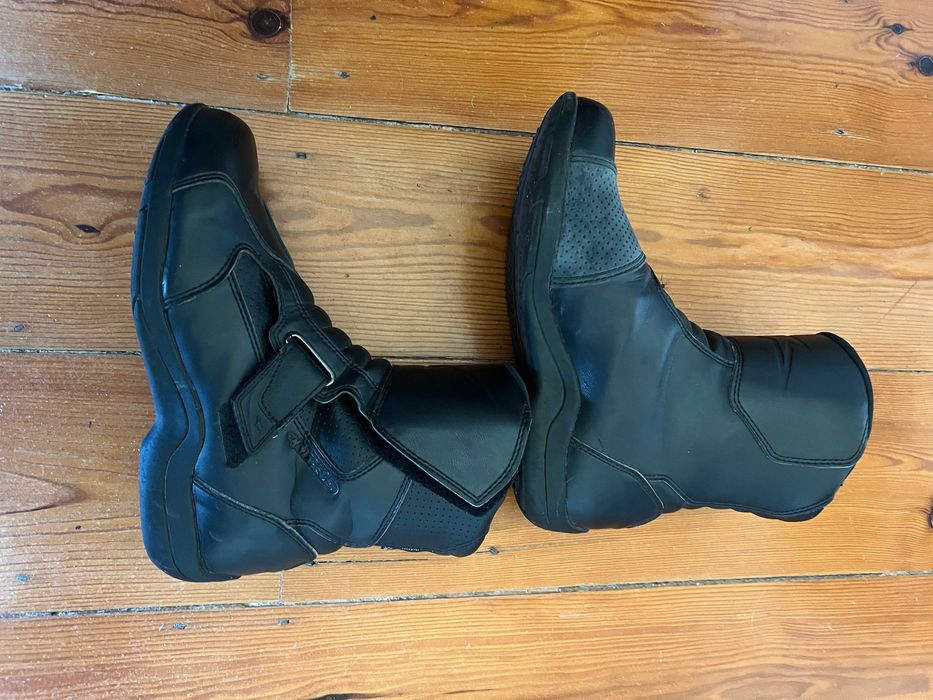 Botas para conduzir motos como novas