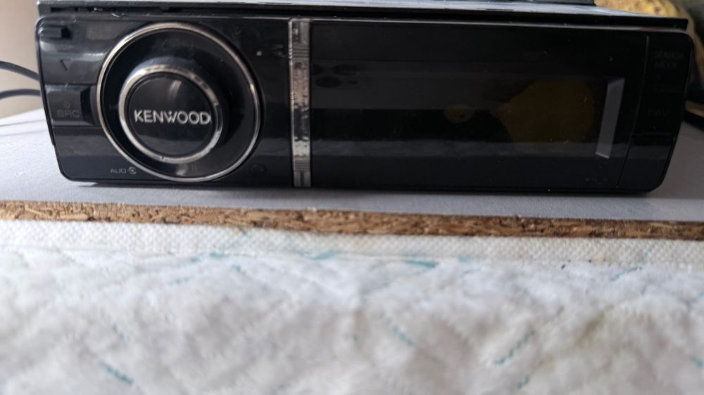 Auto rádio impecável