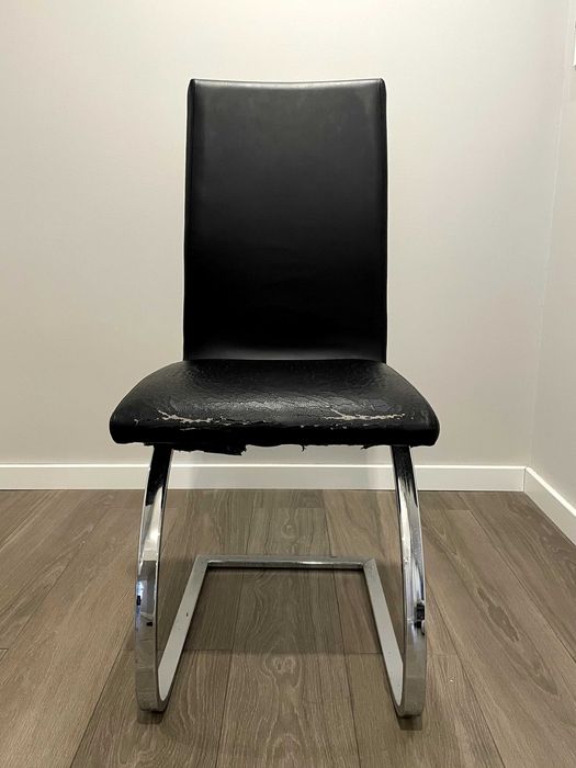 Mesa de Jantar extensível com 4 cadeiras