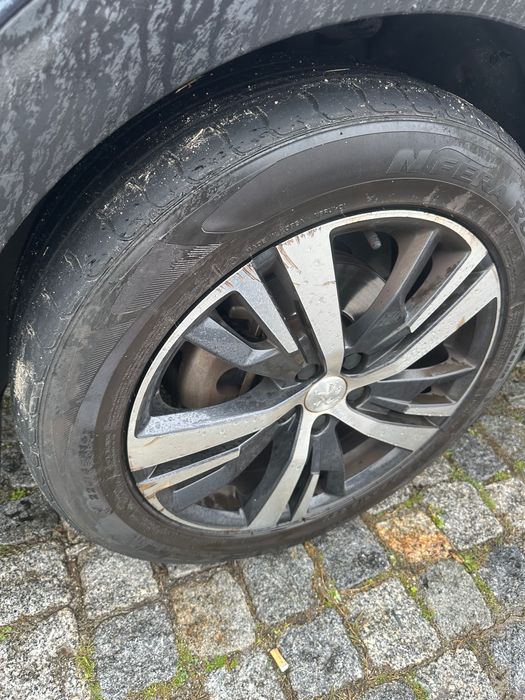 Peugeot 5008 - 2019 7 Lugares