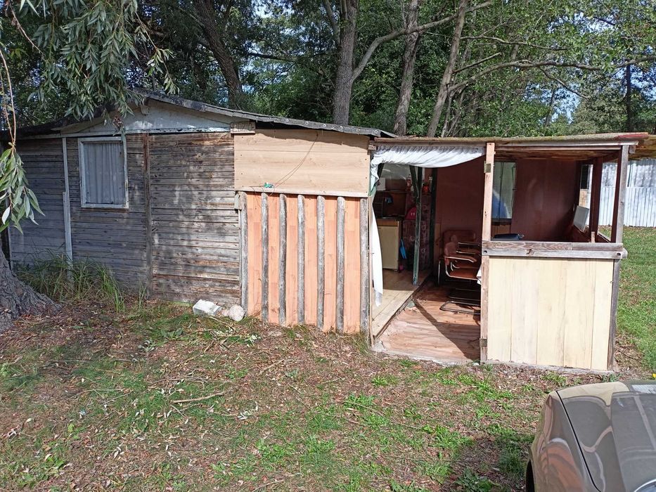 Domek rekreacyjny z tarasem