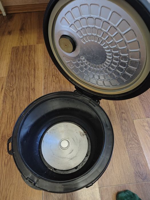 Мультиварка Redmond RMC-M227S