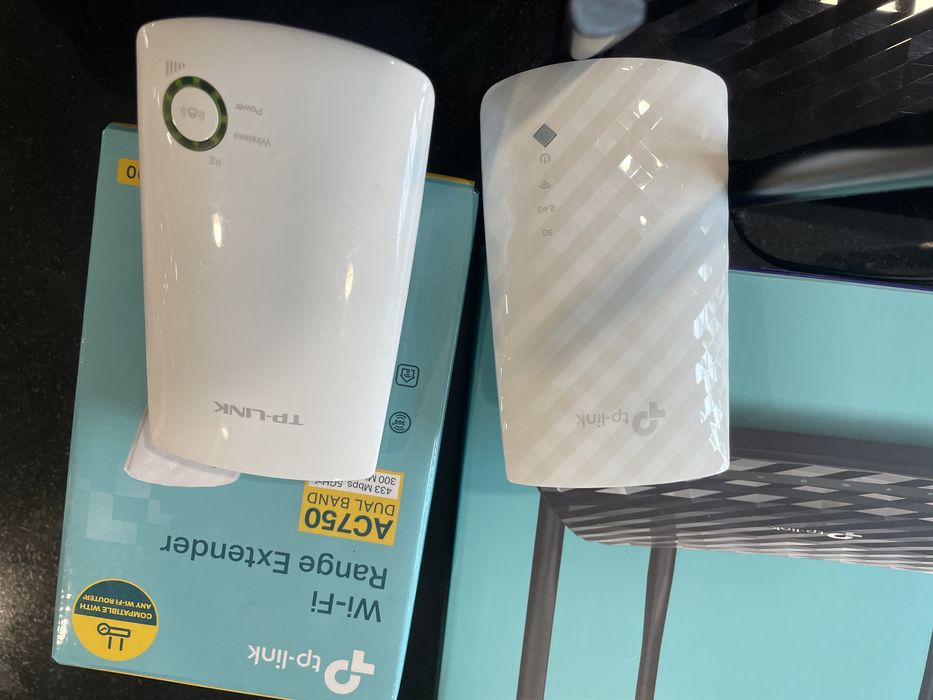 Extensor Wi-Fi TP-Link 300MbpsTL-WA854RE + Router WIFI54G64309736251009120