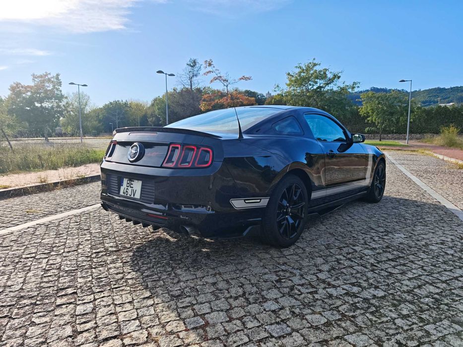 Ford Mustang GT 3.7