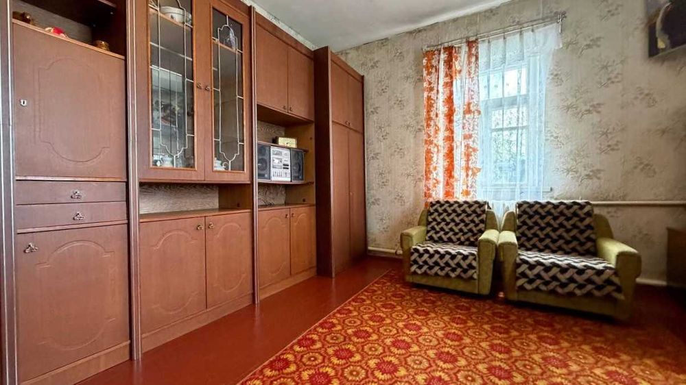 Продаж цегляного будинку 78м². 4 кімнати. 33 сотки. Центр. ID:813