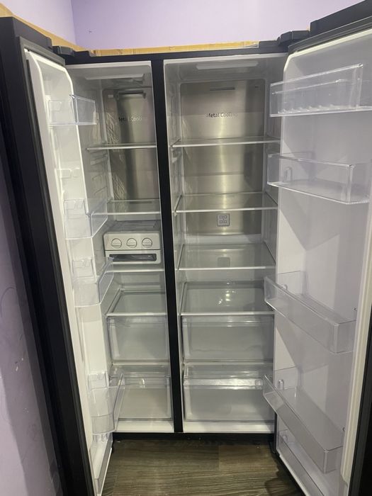 Холодильник SAMSUNG RS62R50312C/UA