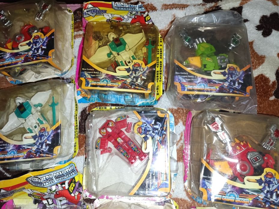 Трансформеры 90х-2000х годов.