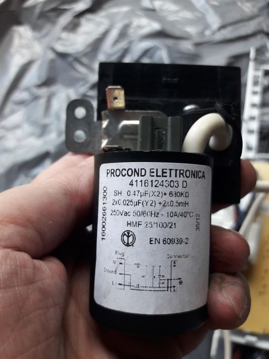 Запчасти " indesit " ,двигатель и комплектующие.