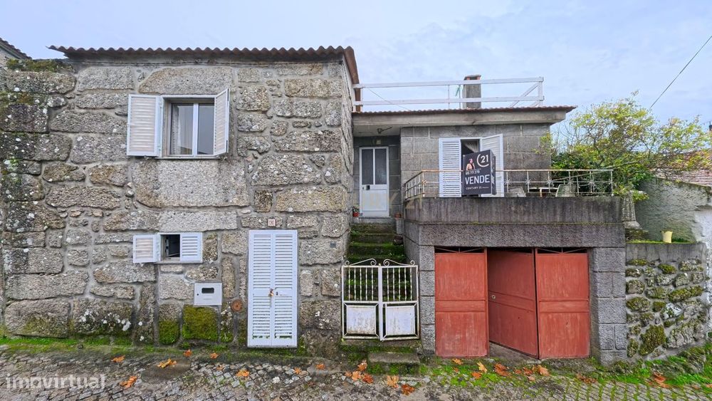 Moradia com Terraço e Vista para a Serra da Estrela