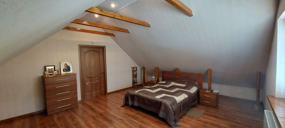 Продается новый дом с террасой \ возле . воды \.