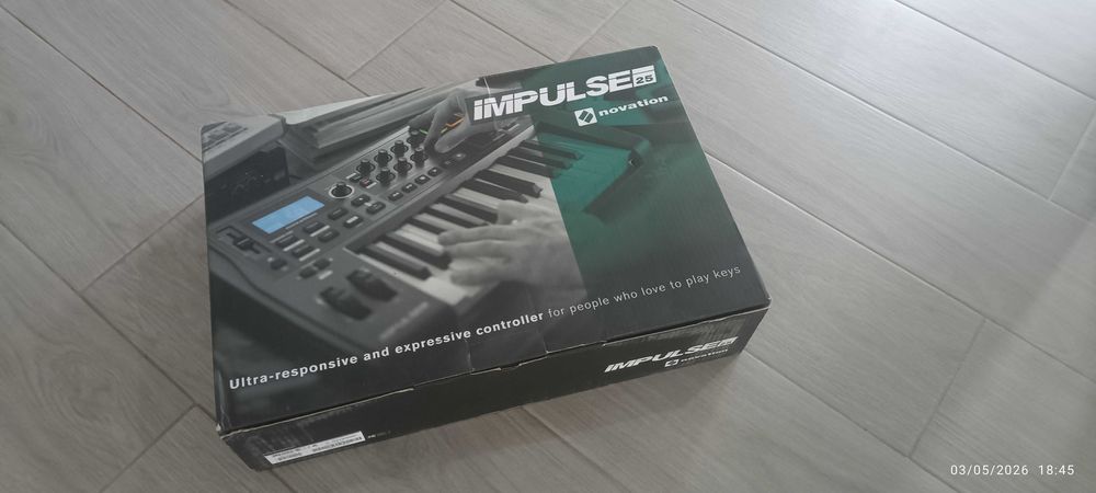 Novation Impulse 25 - ver descrição