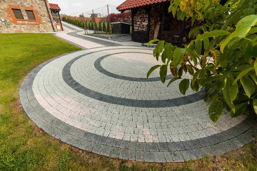 Układanie kostki brukowej, odwodnienie, trawniki, koparka, beton