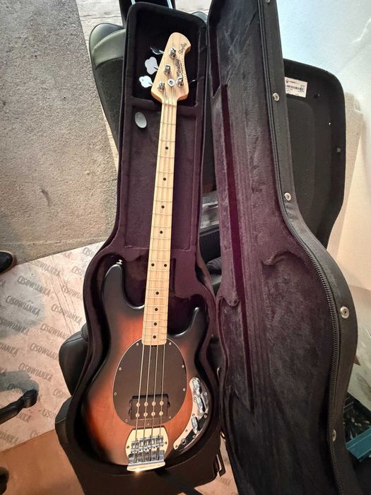 Gitara Basowa - Sterling by Music Man SUB StingRay Ray4
