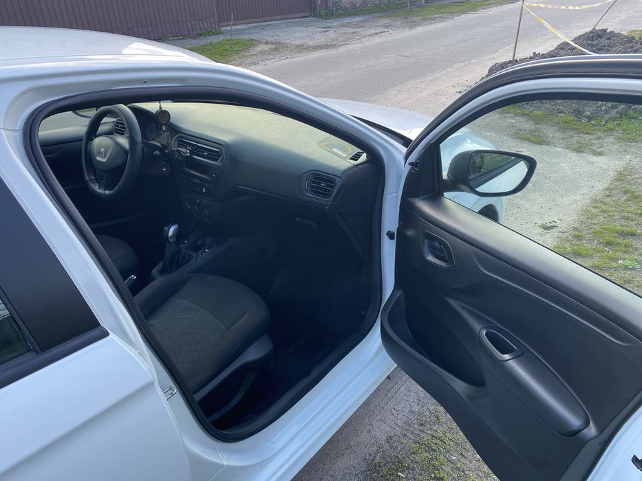 Продам Peugeot 301 2014