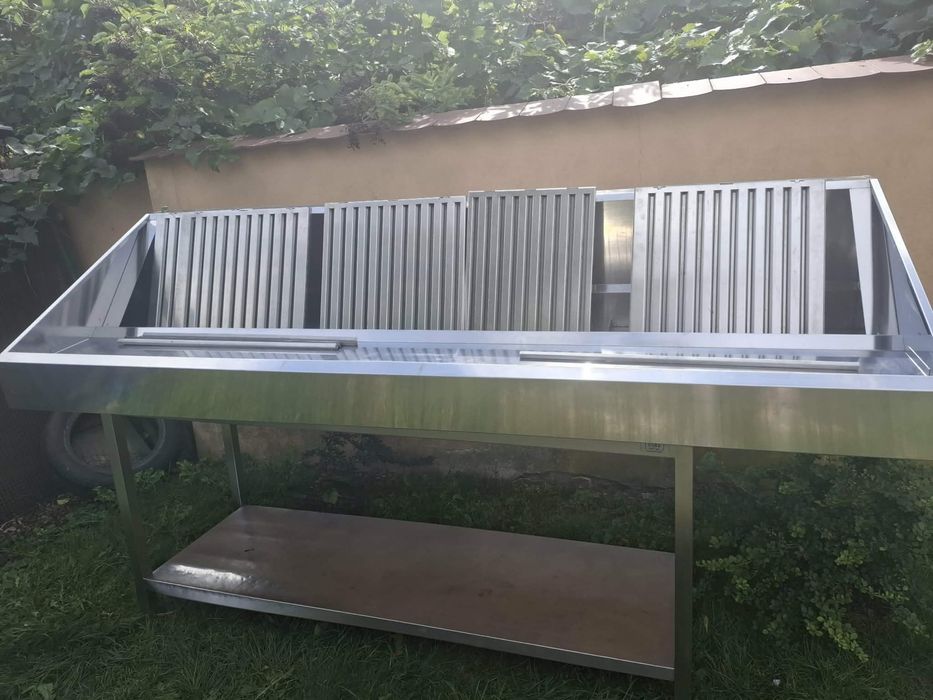 Okap gastronomiczny z filtrami 240cm