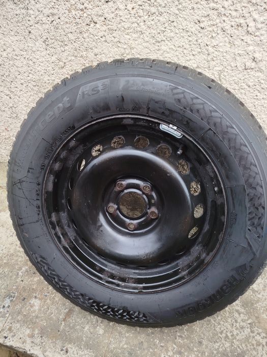 Продам резину 215/65/r16