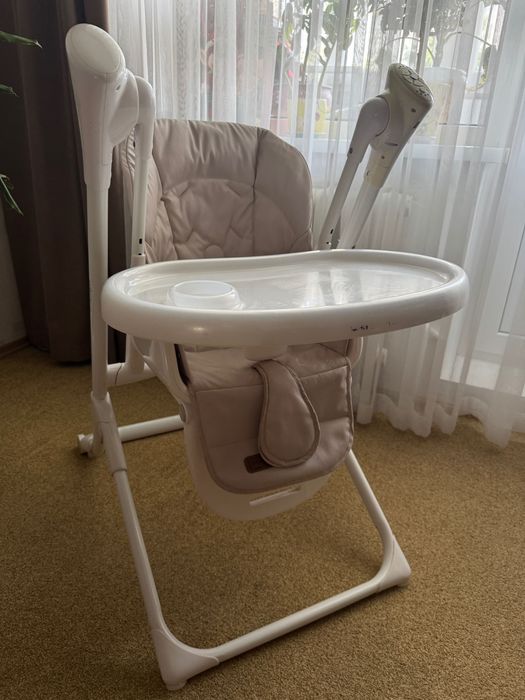 Стільчик-гойдалка CARRELLO Triumph