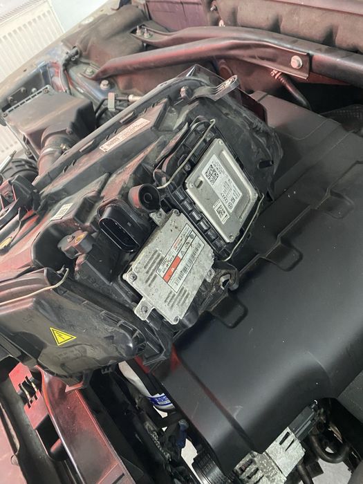 Фара ліва ауді q5. Фара audi q5 8r. Ліва фара ауді q5 8r