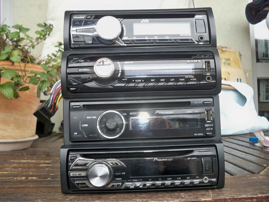 radio samochodowe Pioneer DEH-1500UB i inne Cd/AUX/USB
