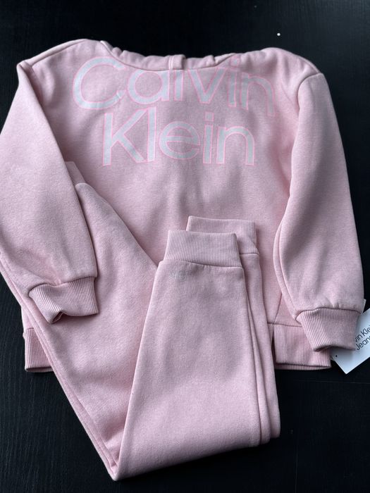 Костюм Calvin Klein  6 років, Костюм для дівчинки 110-116см