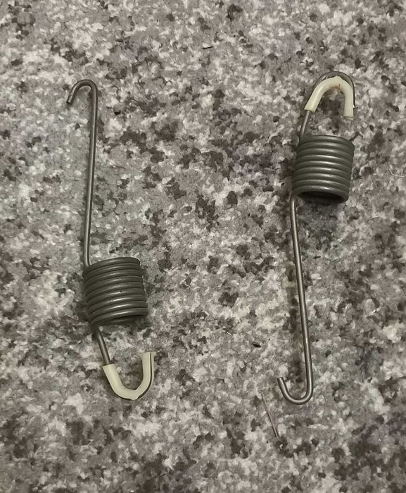 Пружина бака для стиральных машин Indesit, Ariston