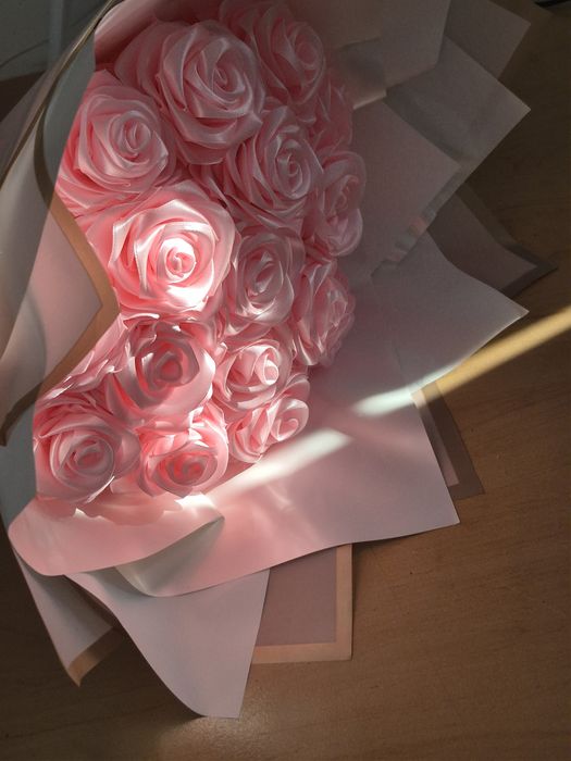 Букет з атласних стрічок — ідеальний подарунок, який не в’яне!