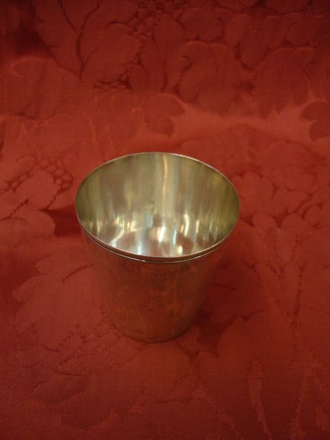 Pequeno Copo antigo em prata