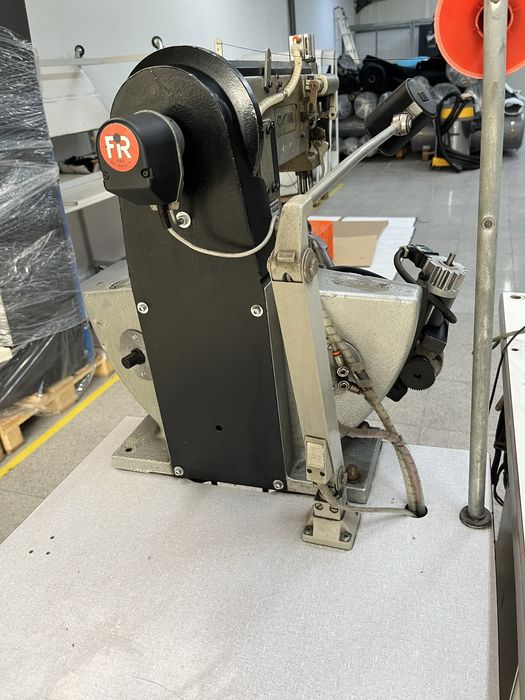 Maqina de cozer solas CIUCANI