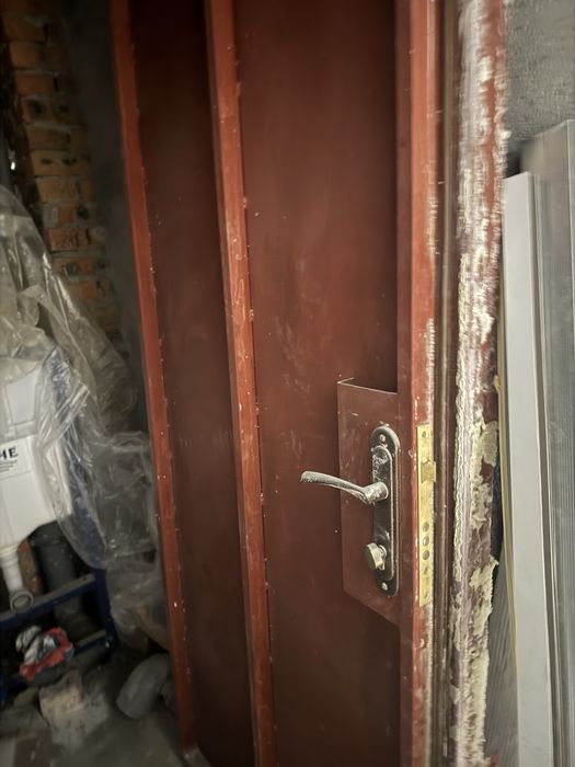 Продаються технічні стальні двері за мінімальну ціну з самовивозом
