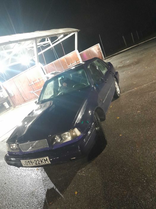 Продам Volvo 460 1995