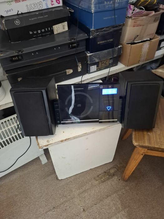 Музичний центр  MEDION.Робочiй