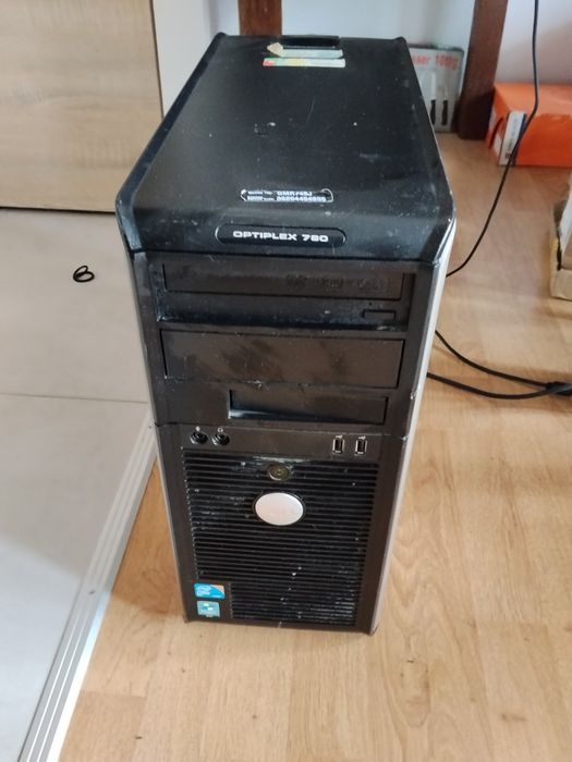 Komputer stacjonarny Dell Optiplex 780