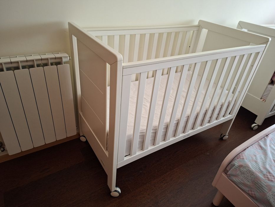 VENDO  2 Berços Cama Branco Mate, Bébécar Trama Inova