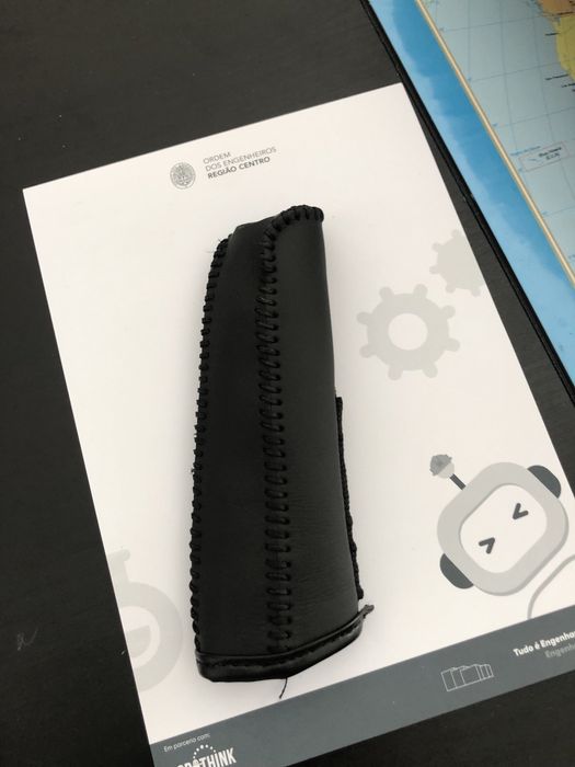 Proteção para travão de mão