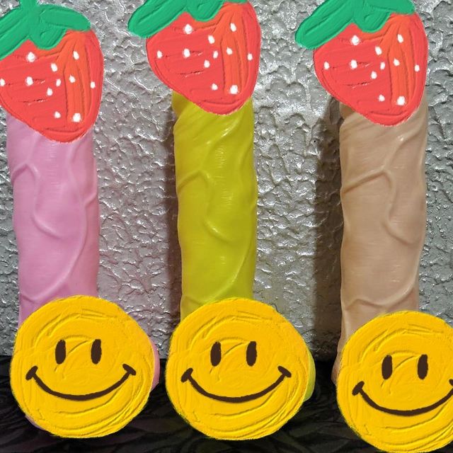 18+ Необычный подарок девушке. Мыло на присоске. Член. Пенис.