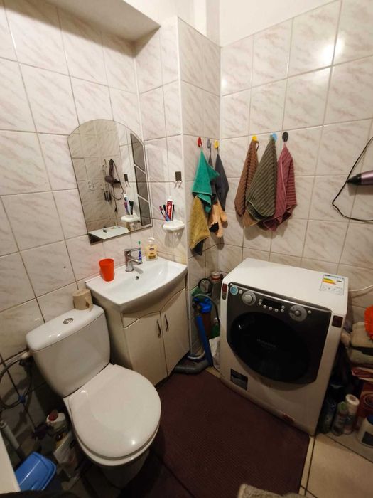 Продаж 2-к. квартири з ремонтом 35.5/29.5/6м² м.Винники 46999$
