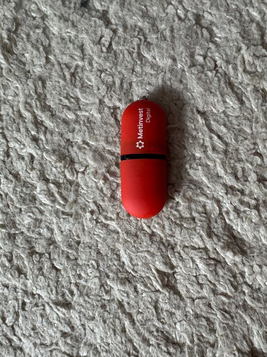 Флешка 32gb                .