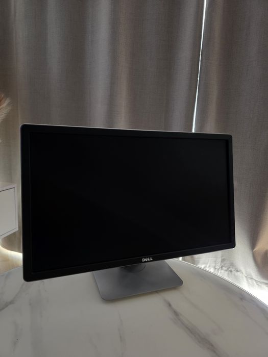 Monitor DELL 23 cale