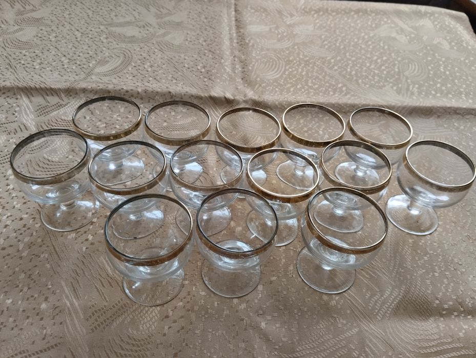 Рюмочки з позолотою.14 шт