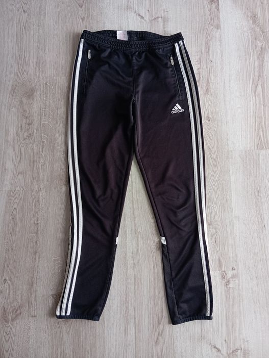 Leginsy sportowe damskie